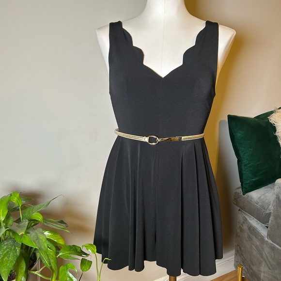 Black Scalloped Romper - Picture 1 of 2